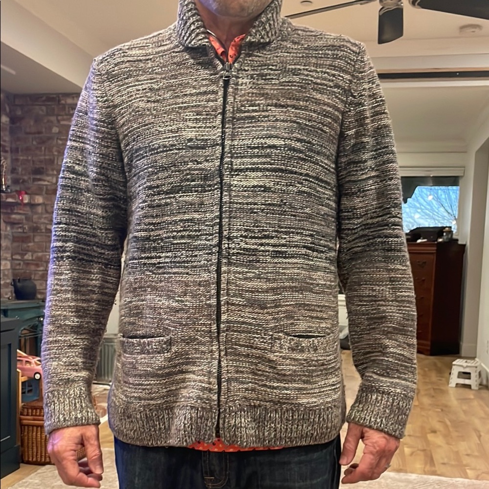 Men's Gray Sweater Abercrombie and Fitch cardigan